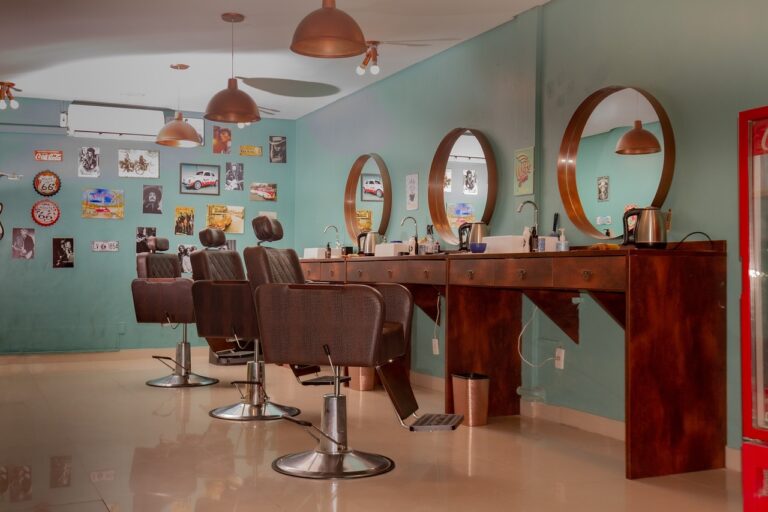 The Future of Retail Analytics: Predictive Insights for Personalized Shopping