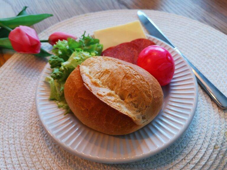 Top 10 Must-Try Food Destinations in the World